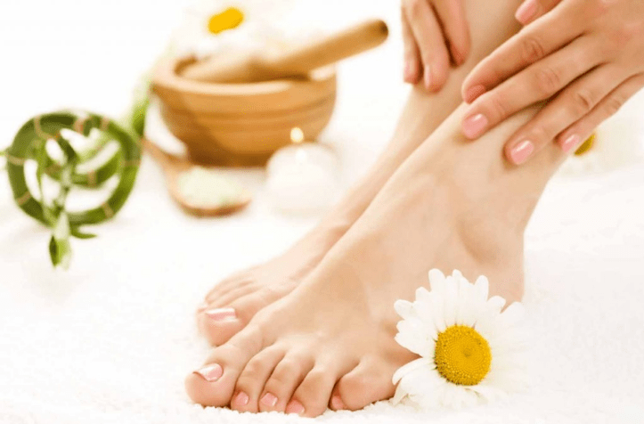 Personal hygiene rules as prevention from fungus on the legs
